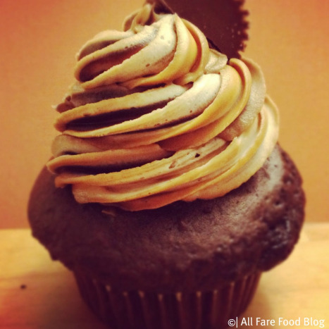 Peanut butter cup cupcake