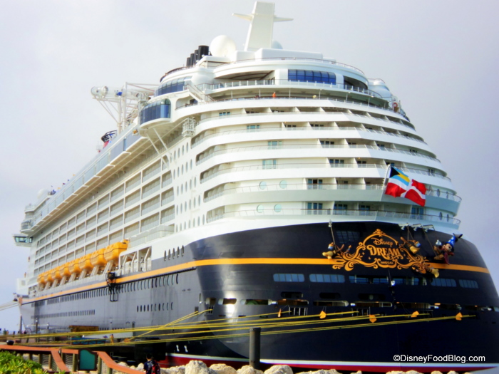 Disney Dream exterior photo
